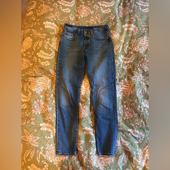 Levi’s 501 Skinny - Sz 25 - Picture 1 of 4